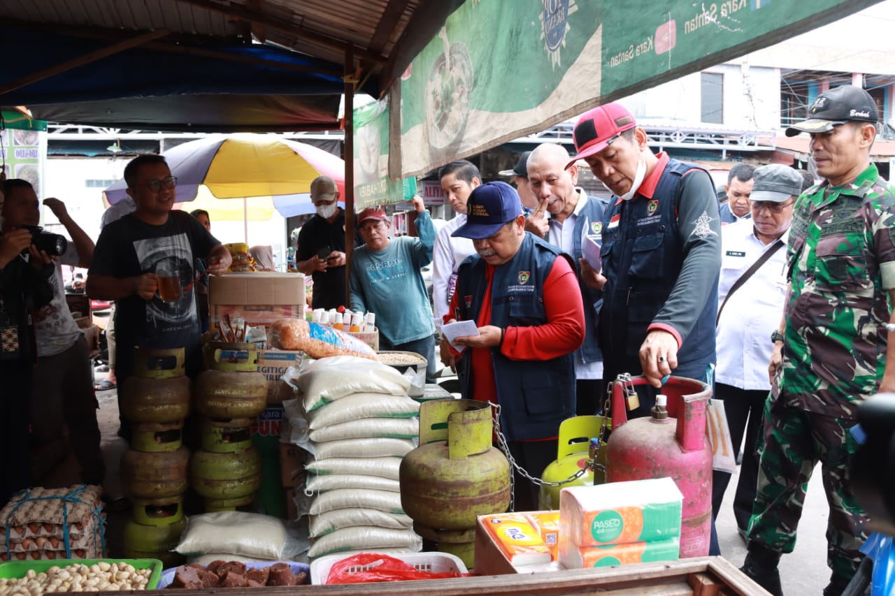 Sahli Gubernur Yuas Elko Pimpin Pemantauan Stok dan Harga Pangan Jelang Nataru