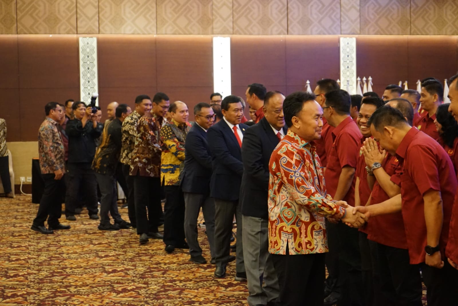 Kepala Badan Kesbangpol Hadiri Pelantikan dan Pengukuhan Pengurus KONI Prov. Kalteng