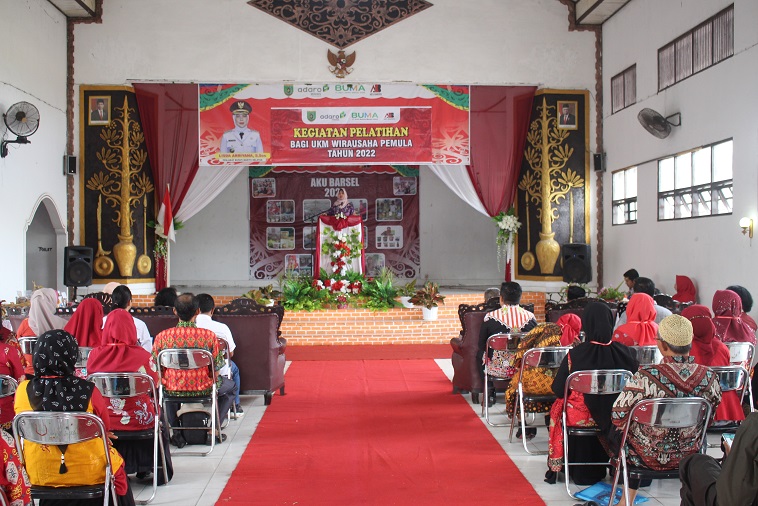 Pj. Bupati Barsel : Terus Berinovasi dan Ciptakan Produk yang Berkualitas