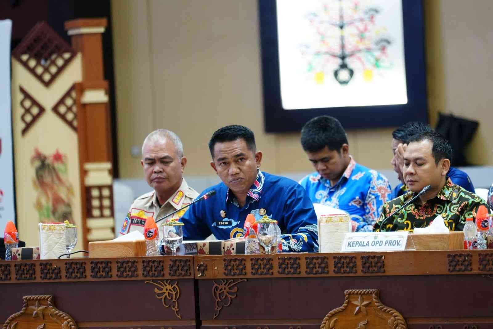 Kalaksa BPBPK Prov. Kalteng Laporkan Bencana Banjir pada Rakor Bersama Gubernur Kalteng dan Forkopimda