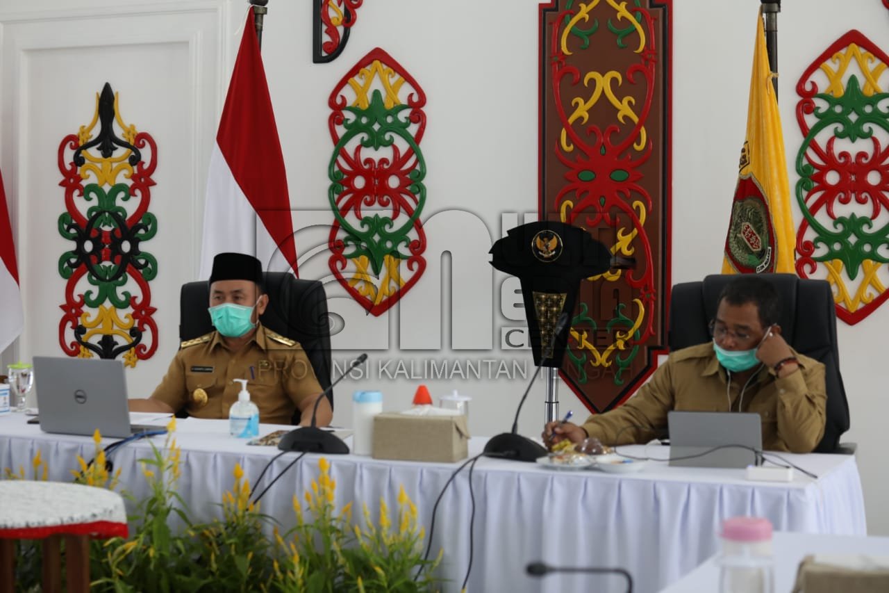 Gubernur Kalteng Pimpin Rapat Percepatan Penanganan Covid-19 Melalui Video Conference