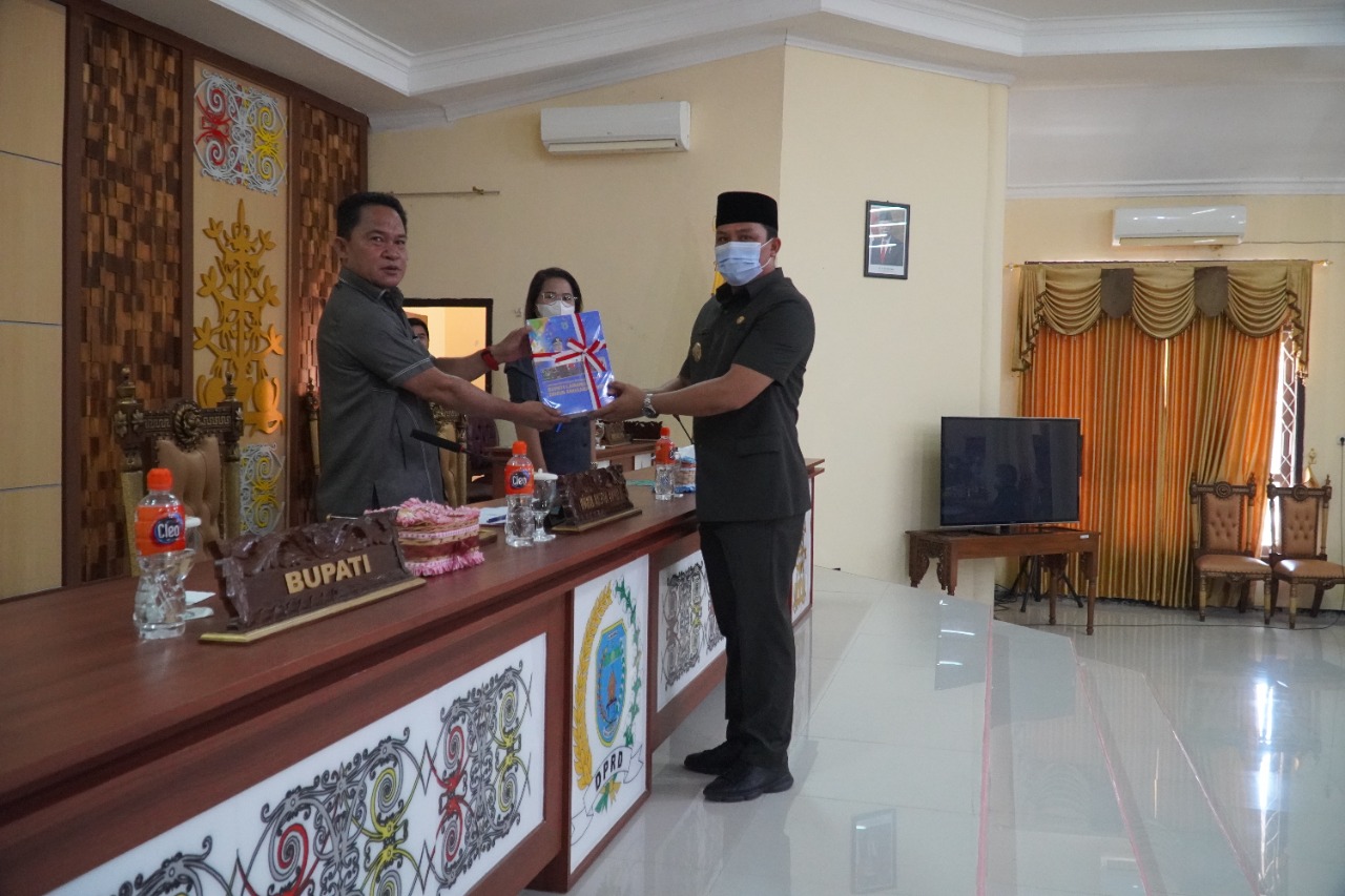 Bupati Bacakan LKPJ pada Rapat Paripurna 3 Masa Sidang II