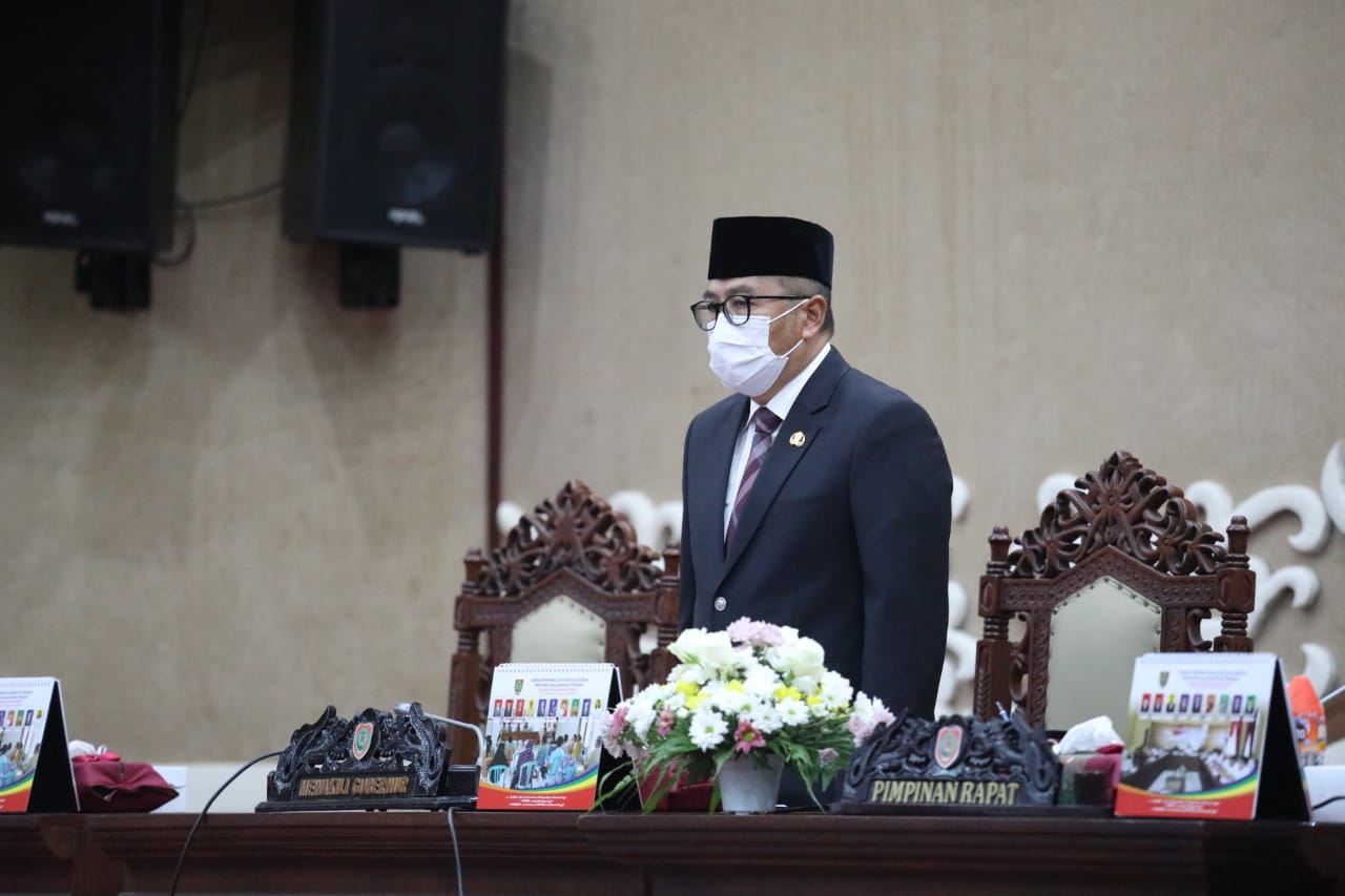 Asisten Ekbang Hadiri Rapat Paripurna Istimewa Peresmian Pengangkatan dan Pengucapan Sumpah/Janji Pengganti Antar Waktu Anggota DPRD Prov. Kalteng