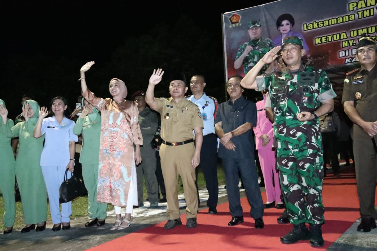 Selesai Laksanakan Kunker di Kalteng, Panglima TNI Bertolak ke Makassar Dilepas oleh Gubernur Sugianto Sabran