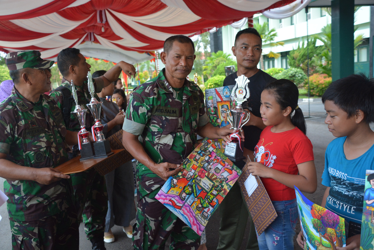 Lomba Kompetisi Edukatif Generasi Millenial dalam Rangka Hari Pendidikan Nasional 2018 di Korem 102/Pjg