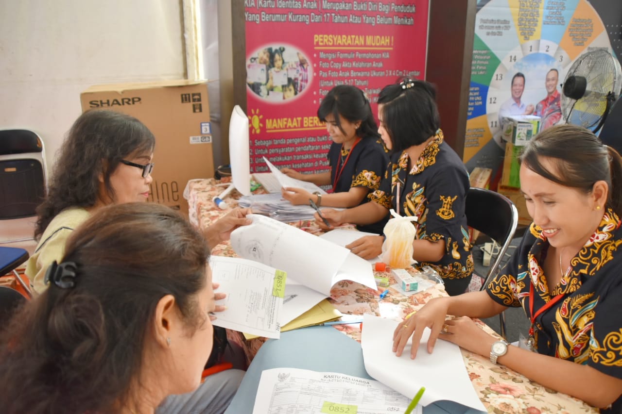 Ayo Buat Kartu Identitas Anak di Stand Disdukcapil Prov. Kalteng, Gratis!