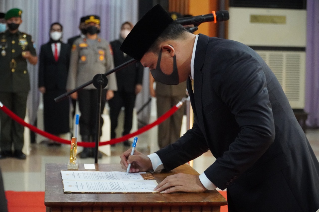 Jelang Libur Lebaran, 98 Pejabat Pemkab Lamandau Dilantik