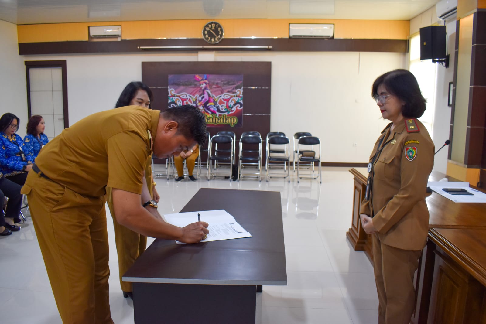 DP3APPKB Gelar Serah Terima Jabatan Administrator dan Pelantikan Pejabat Fungsional