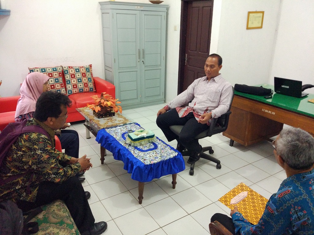 Disperindagkop UKM Fasilitasi Produk IKM Bersertifikat Halal