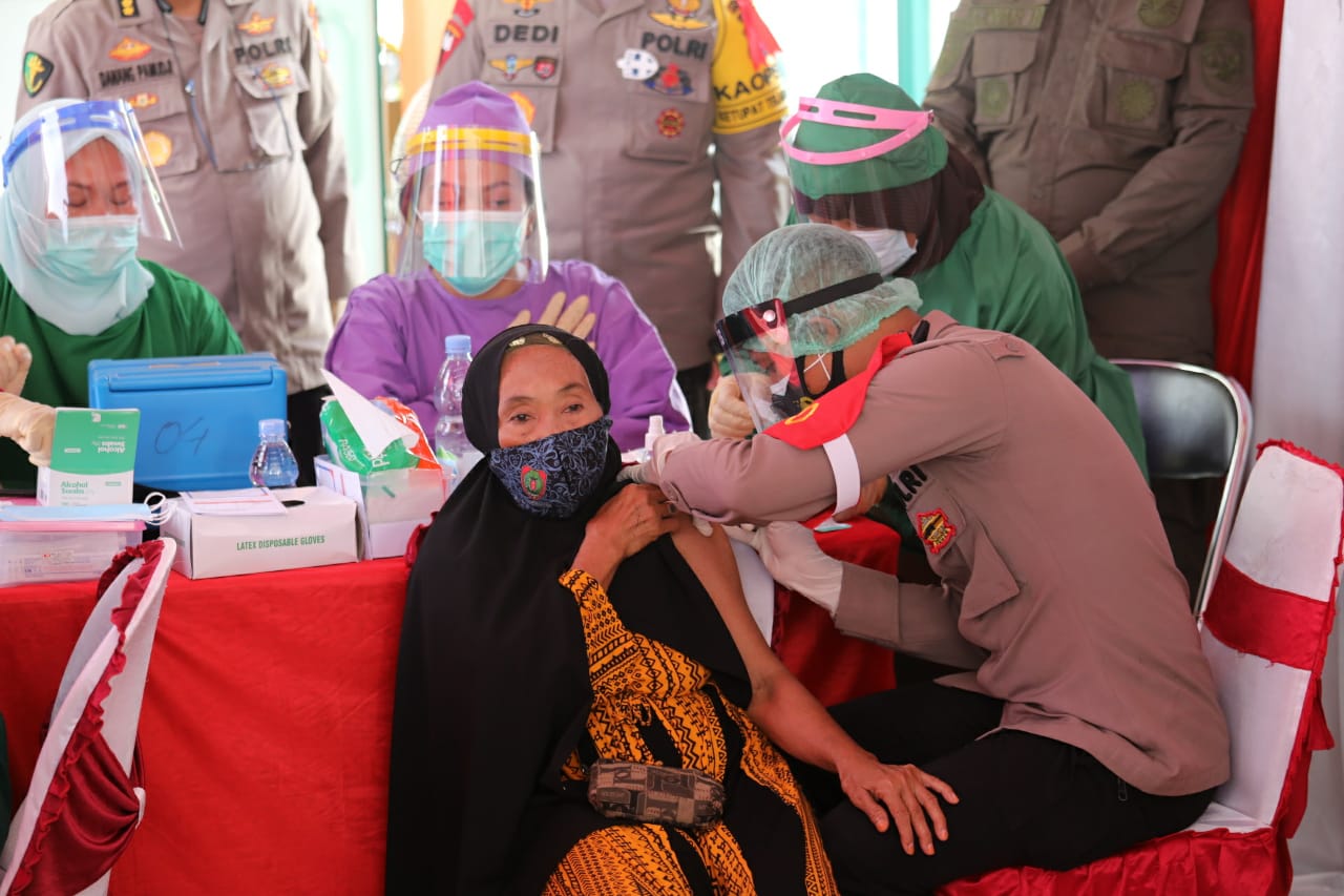 Vaksinasi Massal Mempercepat Cakupan Imunisasi Untuk Mencapai Herd Immunity