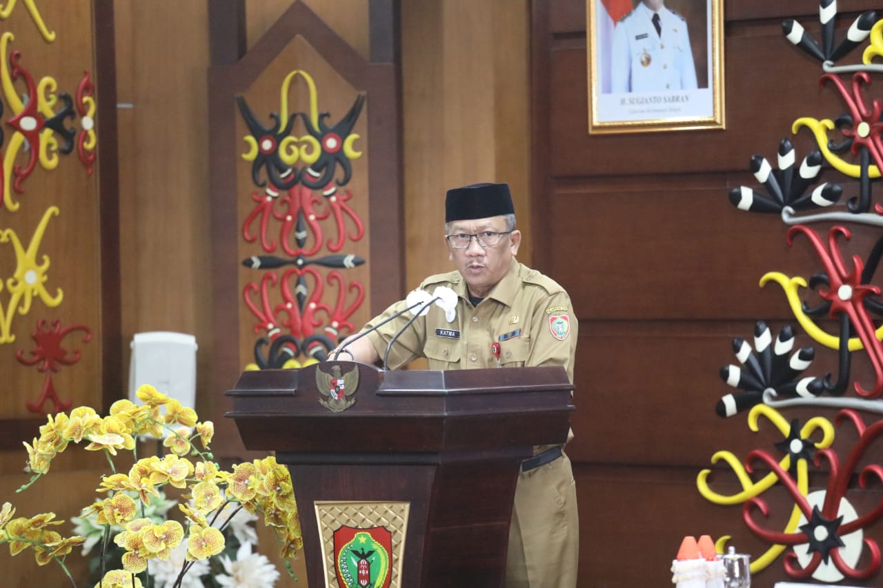 Asisten Bidang Pemerintahan dan Kesra Katma F. Dirun Buka Rakor Persiapan Penyelenggaraan Ibadah Haji Provinsi Kalteng Tahun 1443 H/2022 M