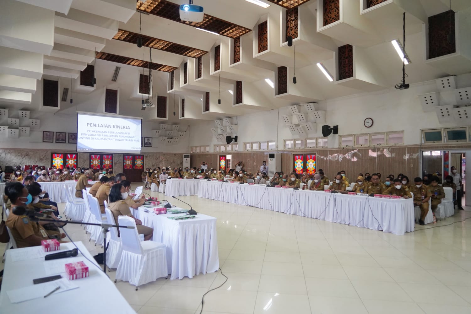 Sahli Gubernur Bidang Pemerintahan, Hukum dan Politik Herson B. Aden Buka Penilaian Kinerja Kabupaten/Kota Dalam Pelaksanaan 8 Aksi KP2S Provinsi Kalteng