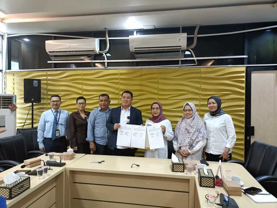 Dukung Percepatan Program Pembangunan Pertanian, Kadis TPHP Kalteng Tanda Tangani PKS Kartu Tani Berkah dengan Bank Kalteng