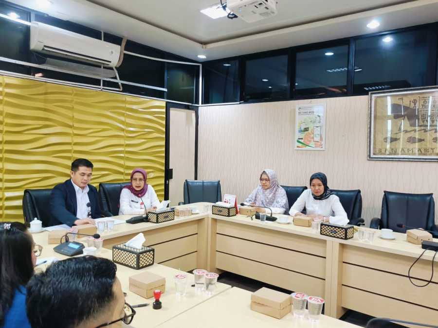Dukung Percepatan Program Pembangunan Pertanian, Kadis TPHP Kalteng Tanda Tangani PKS Kartu Tani Berkah dengan Bank Kalteng
