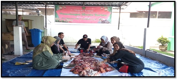 Majelis Taklim DPMPTSP Prov. Kalteng Laksanakan Ibadah Kurban