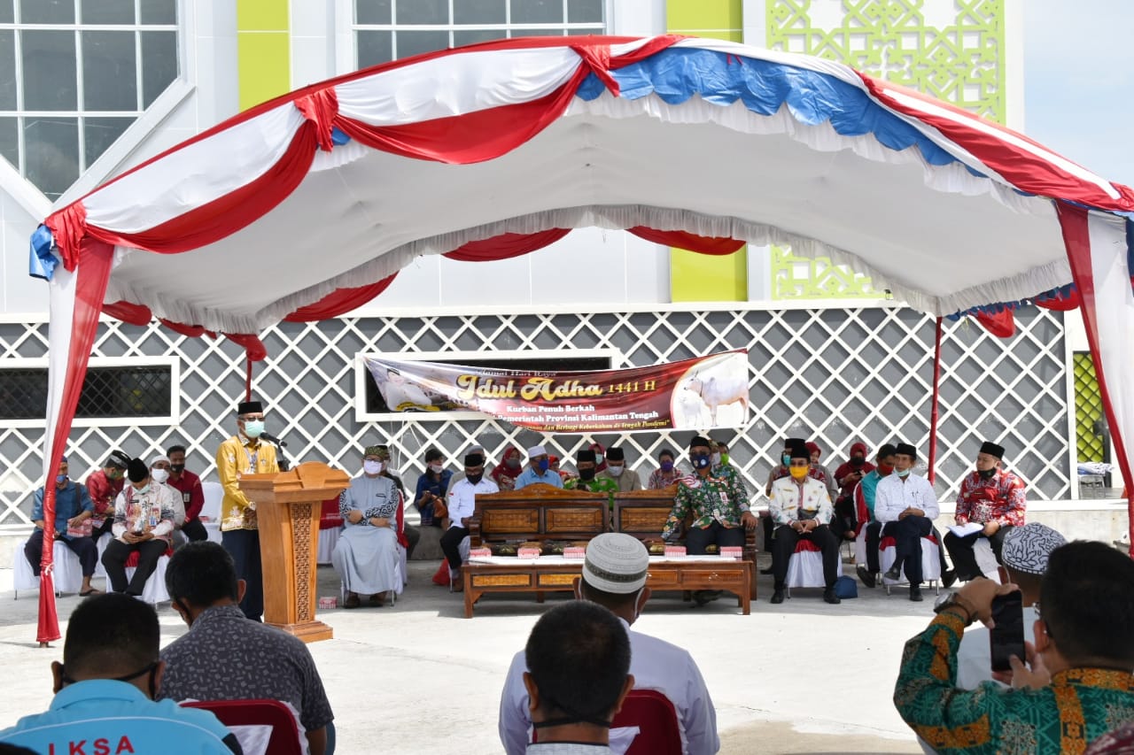 Pemprov. Kalteng Salurkan Bantuan 64  Ekor  Sapi  Untuk Masyarakat Kota Palangka Raya