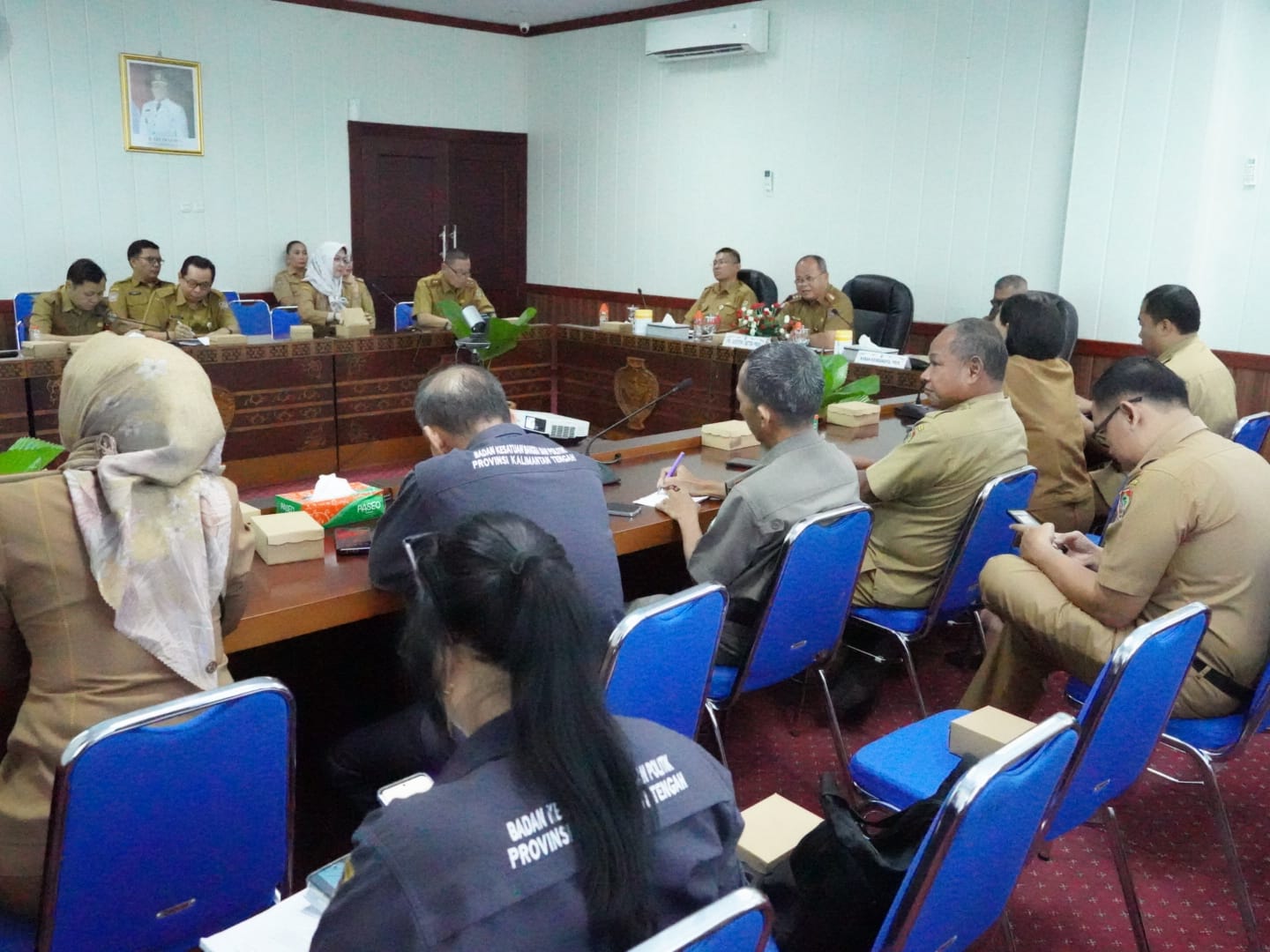 Kaban Kesbangpol Sampaikan Kesiapan dalam Rapat DESK Pilkada Provinsi Kalimantan Tengah Tahun 2024