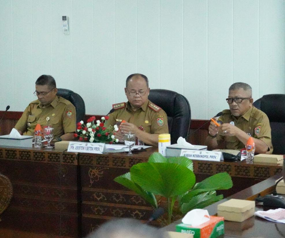 Kaban Kesbangpol Sampaikan Kesiapan dalam Rapat DESK Pilkada Provinsi Kalimantan Tengah Tahun 2024