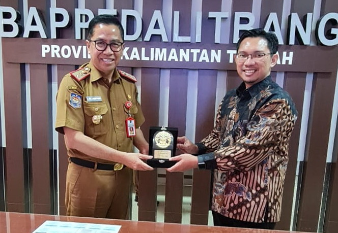 Bappedalitbang Prov. Kalteng bersama LPPIA FIA UI Lakukan Sinkronisasi Data dan Diskusi Persiapan Diseminasi Hasil Kerja Sama Kajian