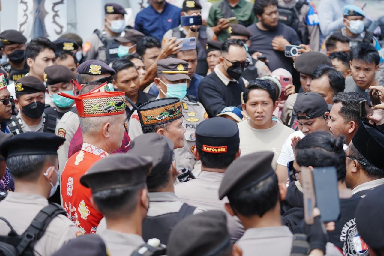 Gubernur Kalteng Bersama PLN Paparkan Penyebab dan Roadmap Pemulihan Kelistrikan