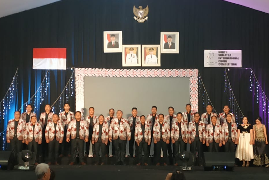 Dewan Juri 4th North Sumatra International Choir Competition (NSICC) Apresiasi Penampilan Jorih Jerah Choir (JJC) Murung Raya