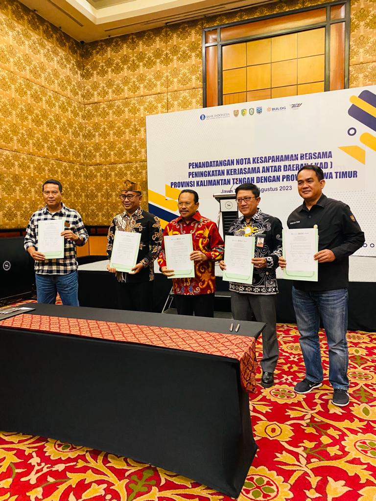 Upaya Tekan Inflasi Berkelanjutan, Sekda Nuryakin Teken KAD dengan Sekda Probolinggo serta Stakeholders Terkait
