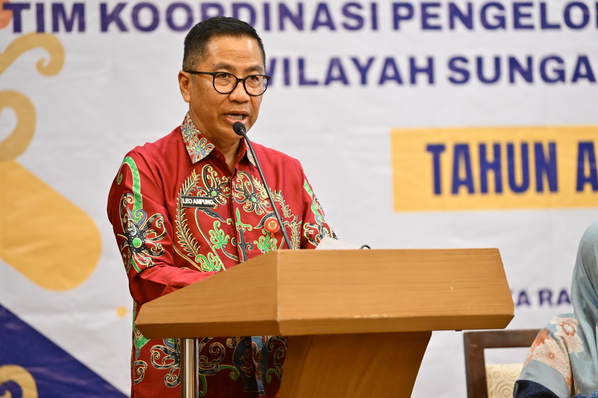 Kepala Bappedalitbang selaku Ketua TKPSDA WS Jelai-Kendawangan Buka Rapat Komisi dan Sidang Pleno Ke-III TKPSDA WS Jelai-Kendawangan Tahun 2024