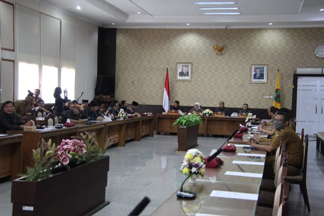 DPRD Kalteng Tetapkan Rencana Kerja 2026 dalam Rapat Paripurna