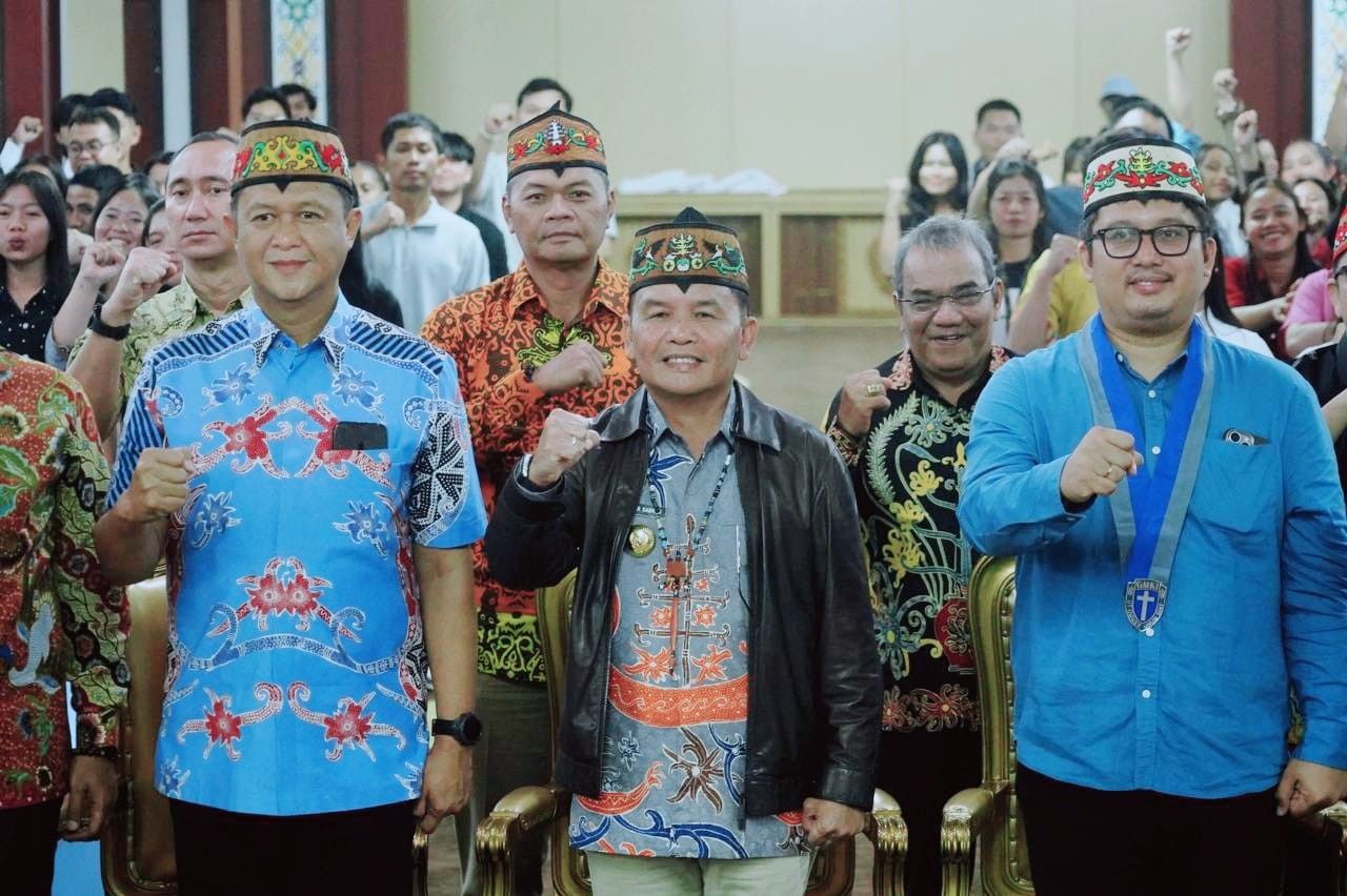 Gubernur Kalteng Hadiri Pelantikan BPC GMKI Palangka Raya 2025–2027, Dorong Sinergi Generasi Muda