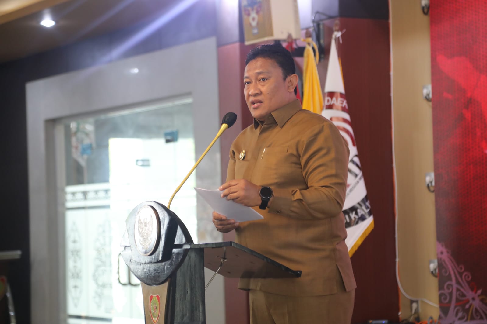 Usung Tema “Pemilih Pemula Dukung Pemilu dan Awasi Siaran Pemilu 2024”, Wagub Kalteng Edy Pratowo Buka Literasi Media Tahun 2023