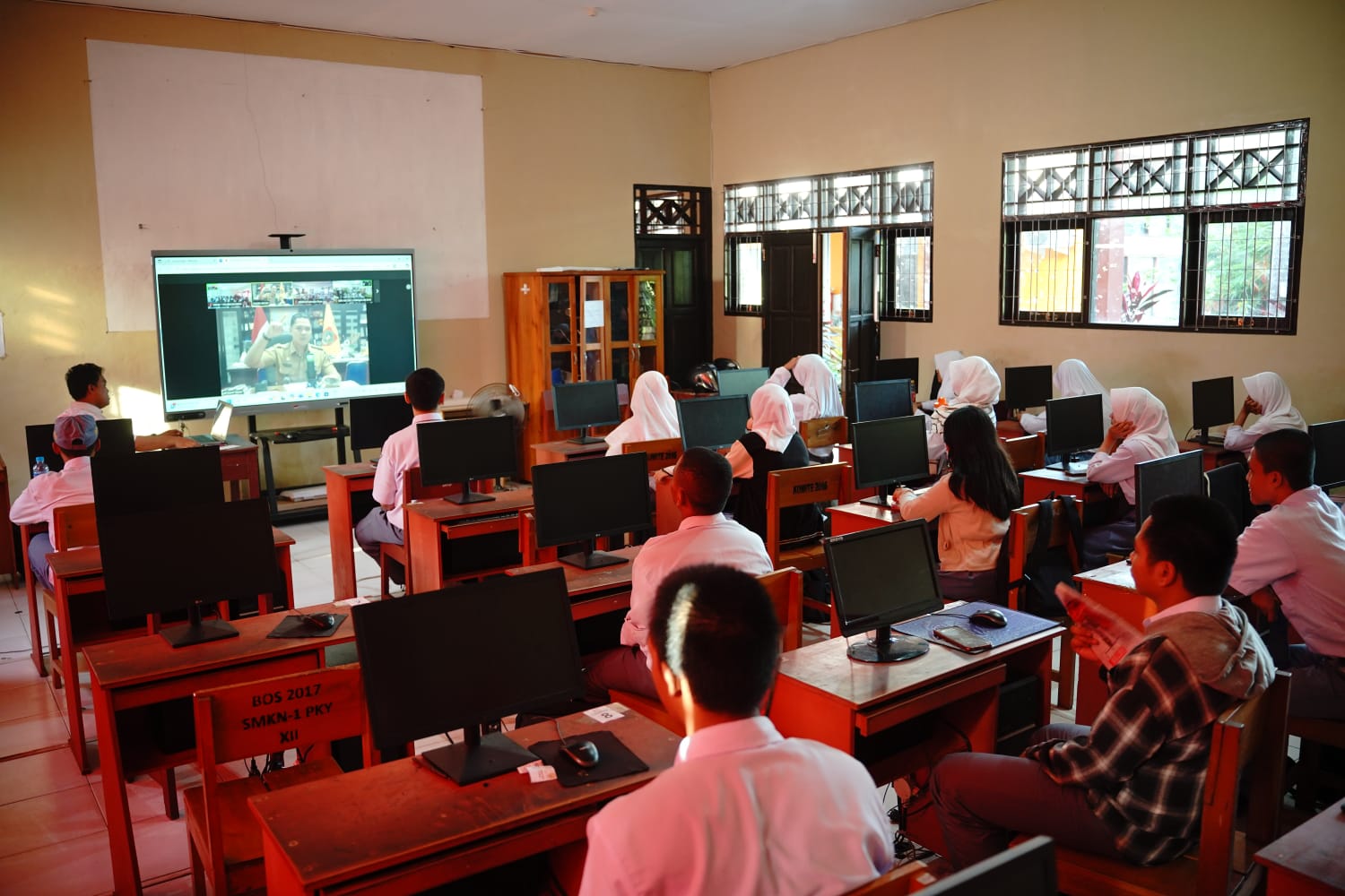 Siswa SMA/SMK di Kalteng Belajar Bahasa Asing Setiap Hari, Disdik Kalteng Akan Tambah Bahasa Portugis Sesuai Arahan Presiden