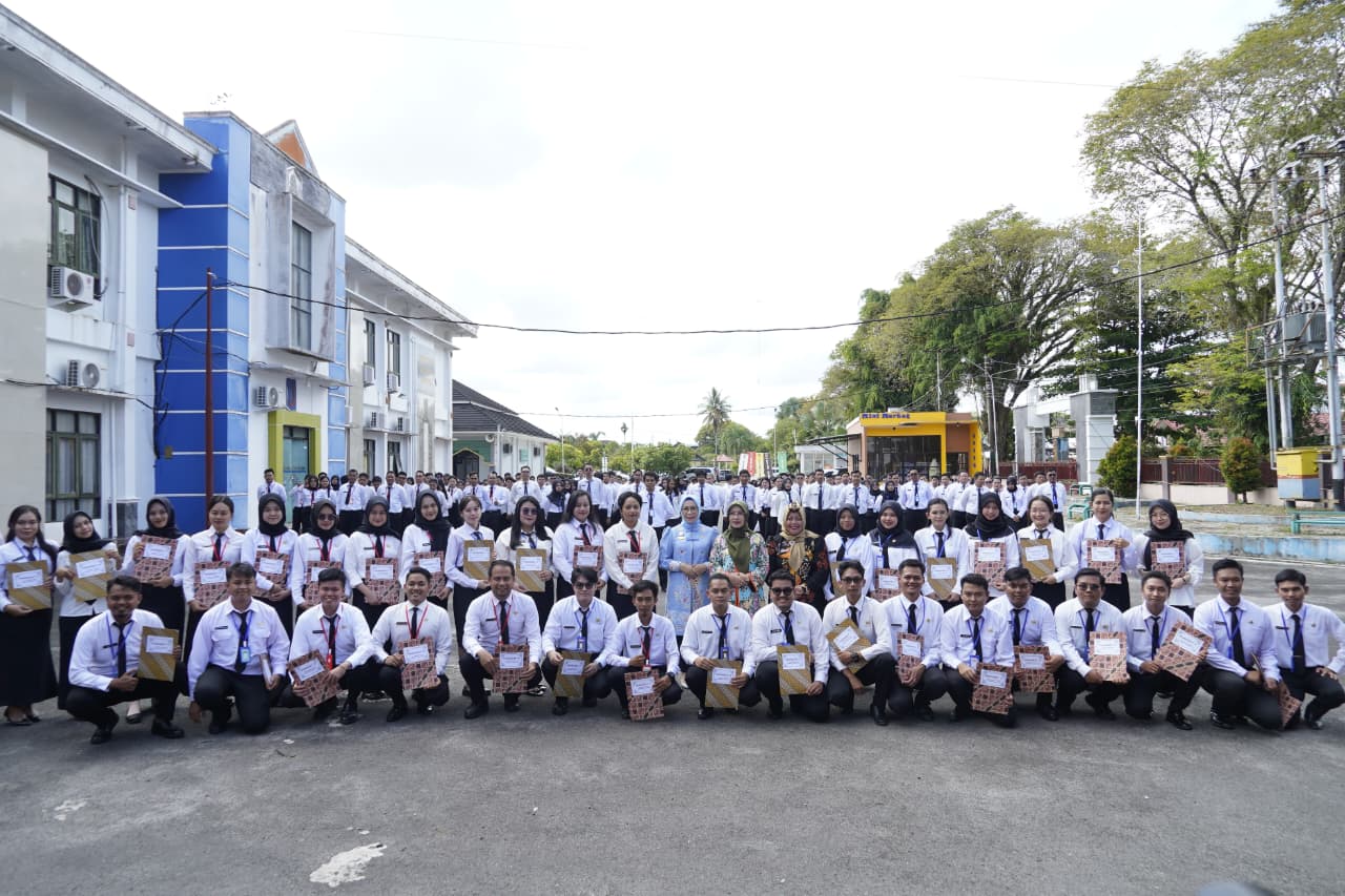 Asisten Administrasi Umum Setda Kalteng Tutup Latsar CPNS, Tekankan ASN Profesional dan Berintegritas
