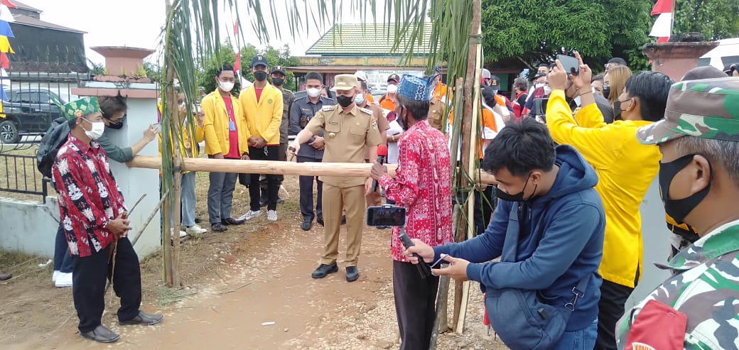 Bupati Gumas Hadiri Pencanangan UPR Membangun Desa Dalam Rangka Melaksanakan Merdeka Belajar