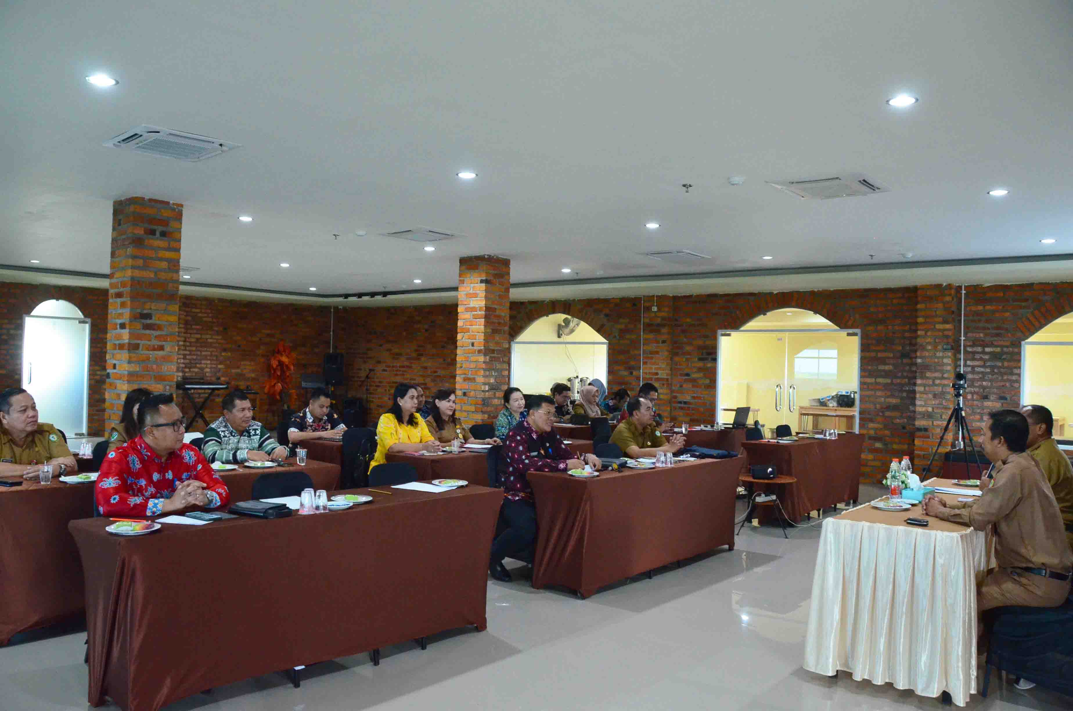 Dinkes Gelar Pertemuan Sosialisasi Pengenalan Layanan Prioritas Melalui Blended Learning Tingkat Provinsi Kalimantan Tengah