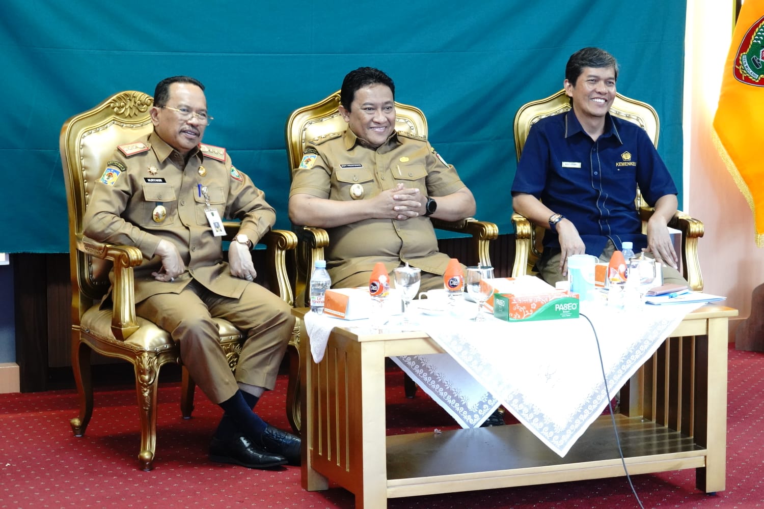 Wagub Kalteng Edy Pratowo Hadiri Penyerahan DIPA dan Buku TKD Tahun 2024 oleh Presiden RI secara Virtual