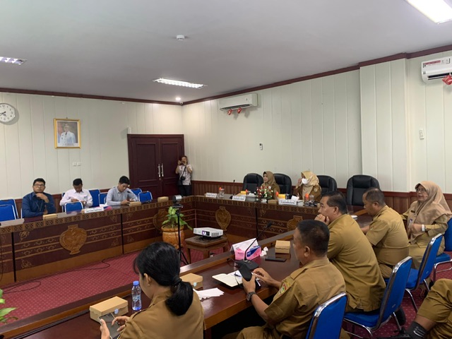 Ikuti Rakor Pengendalian Inflasi M4 Desember 2024, Plh. Sekda Sri Widanarni Imbau Evaluasi Ketersediaan Harga Bapok di Kalteng