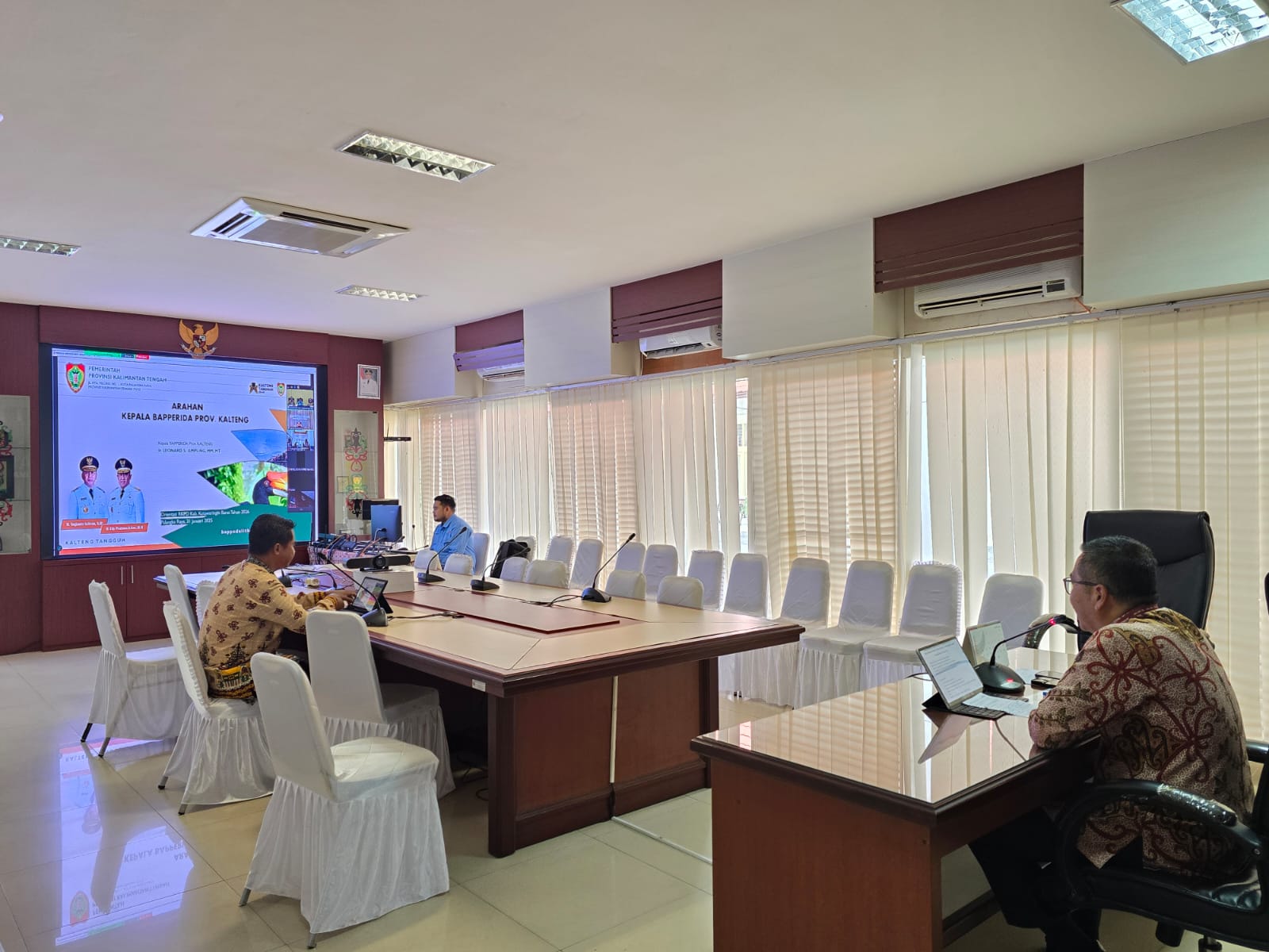 Kepala Bapperida Prov. Kalteng Sampaikan Sambutan dalam Orientasi Penyusunan RKPD Kotawaringin Barat 2026 Secara Daring