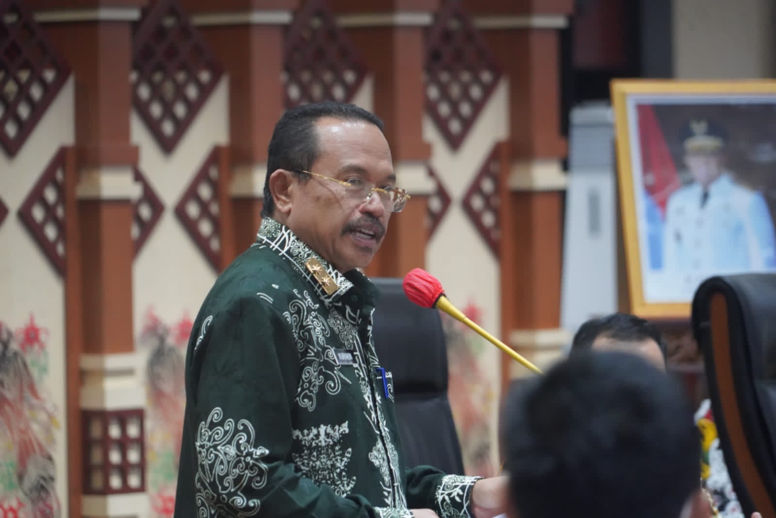 Sekda Kalteng Kukuhkan dan Lantik Pengurus Karang Taruna Prov. Kalteng Periode 2023-2028