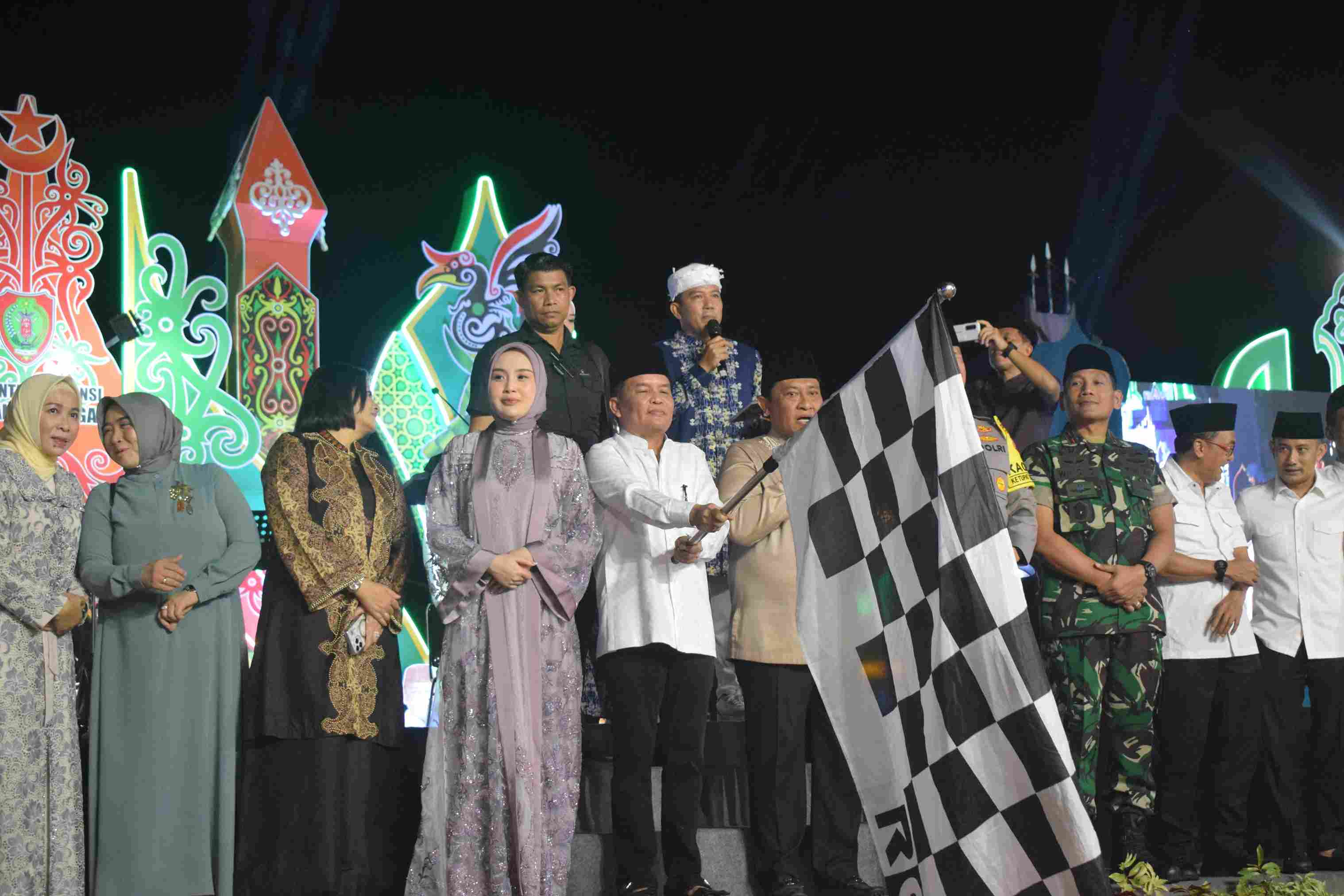 Dislutkan Prov. Kalteng Raih Harapan III Lomba Mobil Hias Pawai Gema Takbir Sambut Idulfitri 1446 H