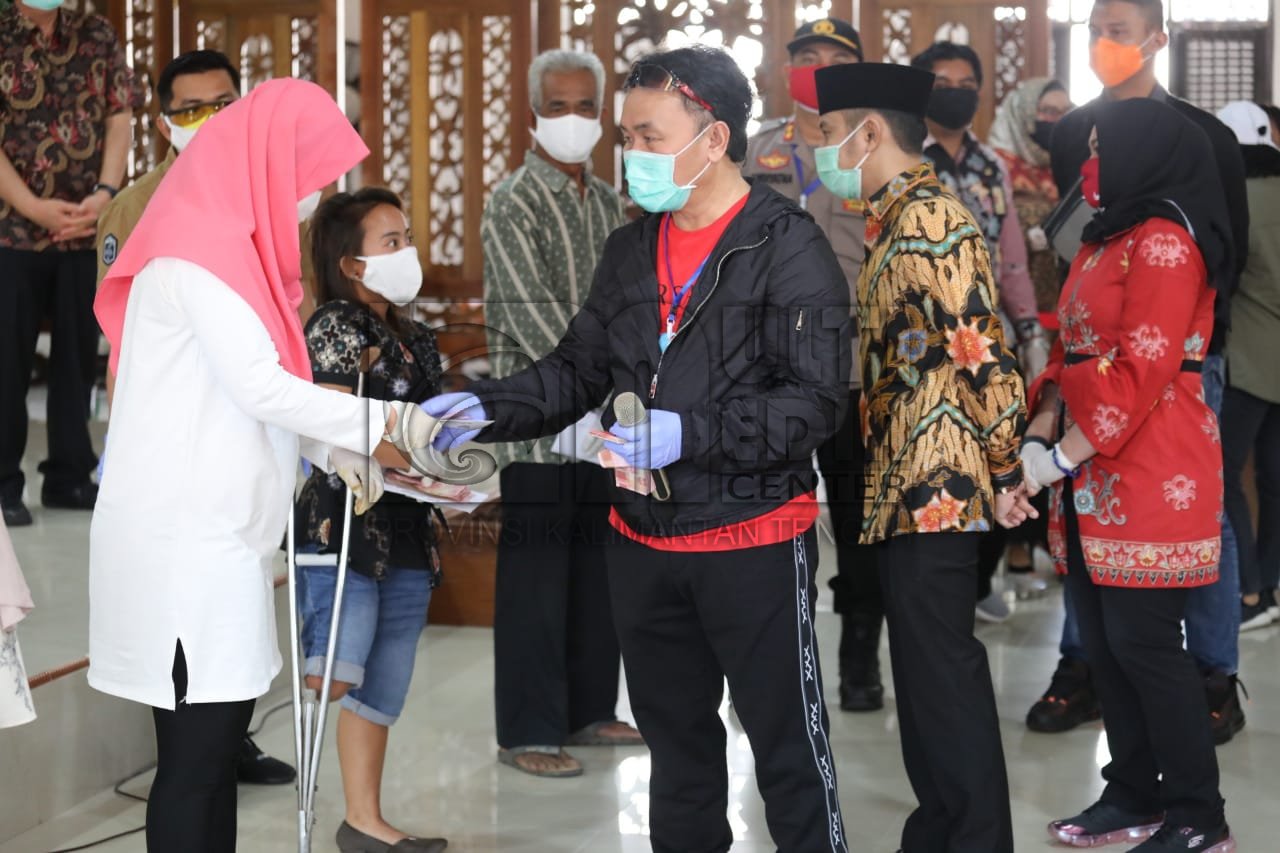 20.031 KK Terdampak Covid-19 Di Kota Palangka Raya Menerima BLT Dari Pemprov. Kalteng