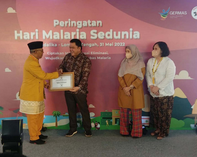 Kobar Terima Sertifikat Sebagai Kabupaten Bebas Frambusia dari Kemenkes