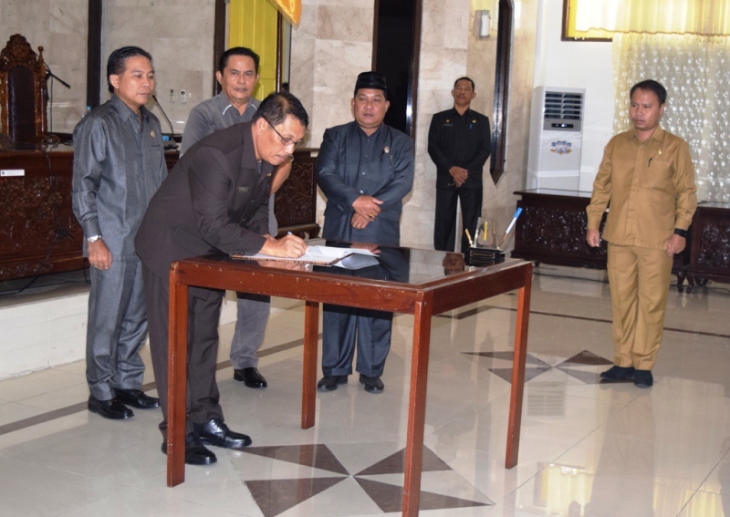 DPRD Gelar Rapat Paripurna Ke Empat Persidangan II