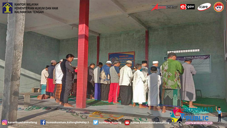 Sholat Berjamaah, WBP Lapas Sukamara Laksanakan Sholat Ied Penuh Hikmat