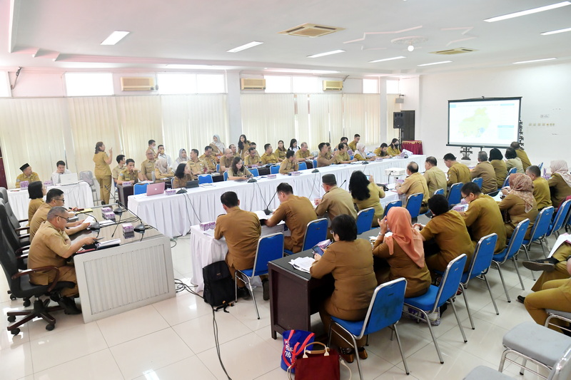 Kepala Bappedalitbang Prov. Kalteng Buka Fasilitasi Penyusunan RPIP dan RPIK