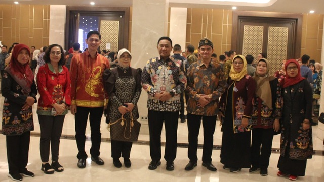 Wagub Kalteng Edy Pratowo Terima Apresiasi Berupa Bantuan Mobil Operasional Untuk Kegiatan SPHP dari Kepala BPN