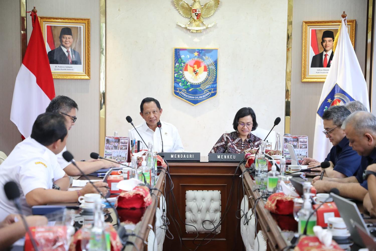 Mendagri dan Menkeu Bahas Optimalisasi Implementasi Program Strategis Nasional serta Realisasi Pendapatan dan Belanja Daerah