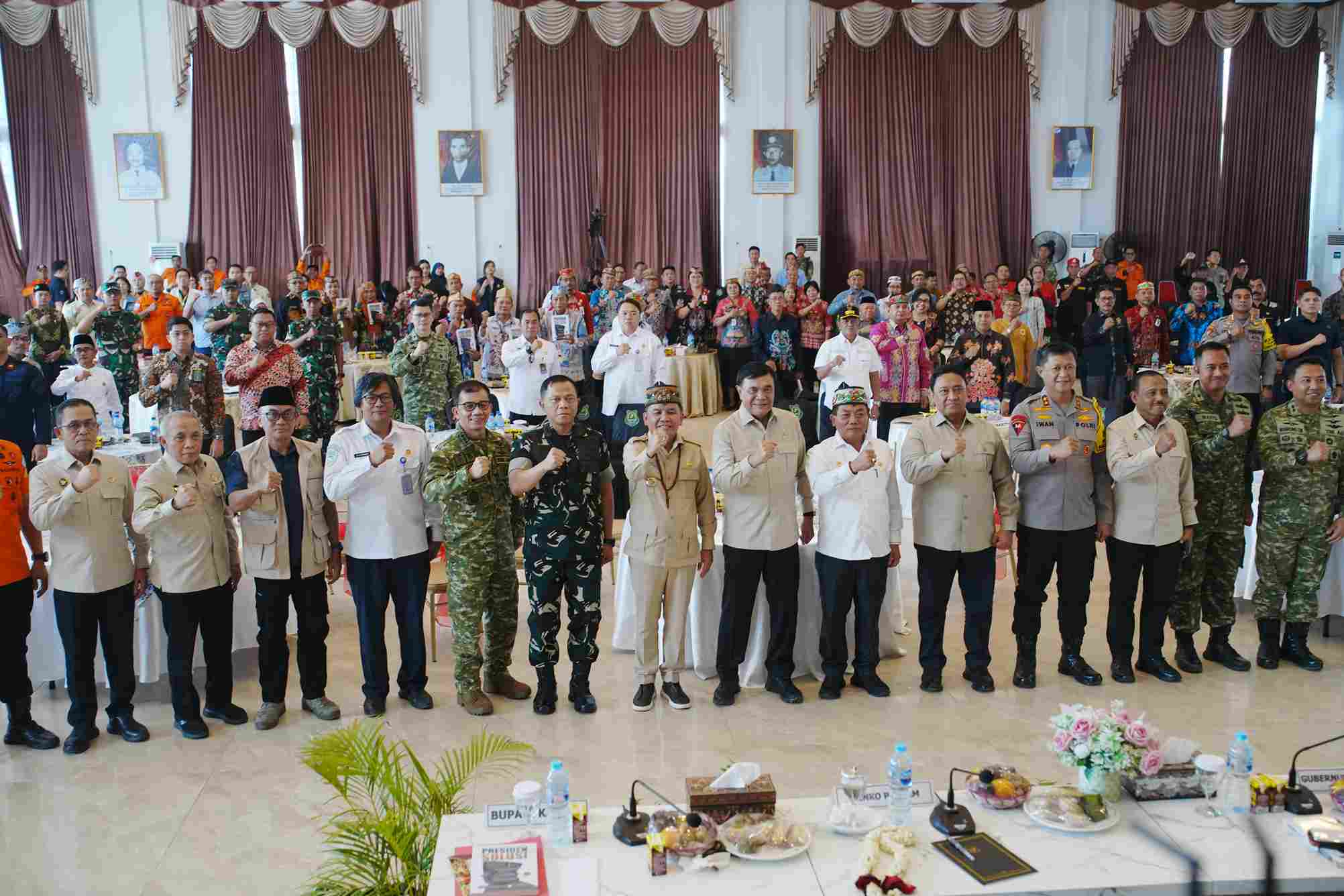 Menko Polkam dan Gubernur Kalteng Kunjungi Kapuas, Perkuat Kolaborasi Tangani Karhutla