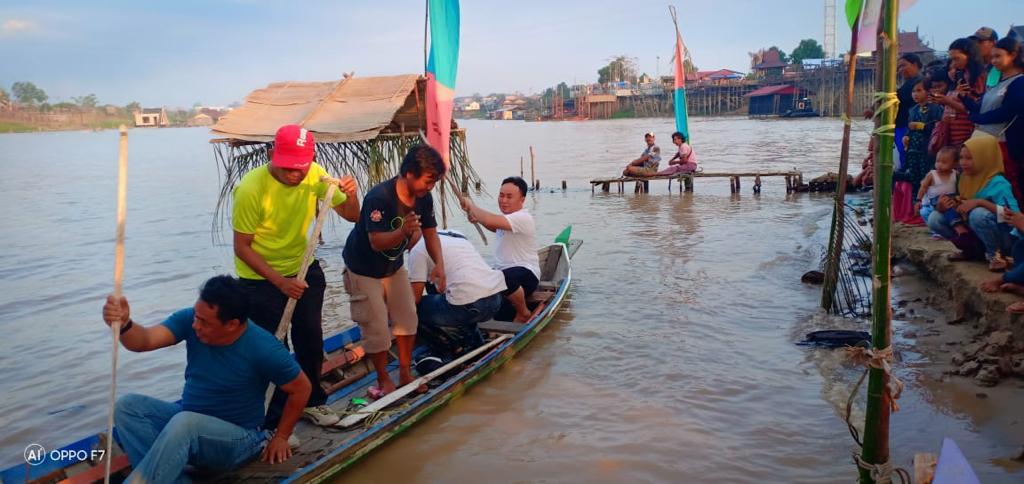 Usai Olahraga Sore, Gubernur Kalteng Sapa Masyarakat di Taman Pasuk Kameloh