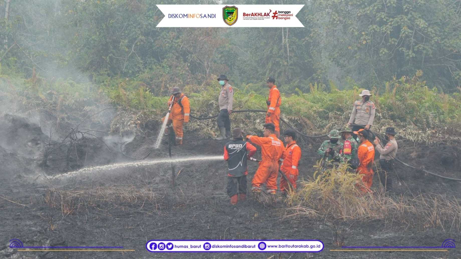 Bupati Barito Utara Turun Langsung Padamkan Karhutla di Desa Trahean