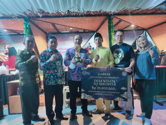 Desa Wisata Sei Sekonyer Raih Juara 2 Kategori Daya Tarik Pengunjung pada ADWI 2022
